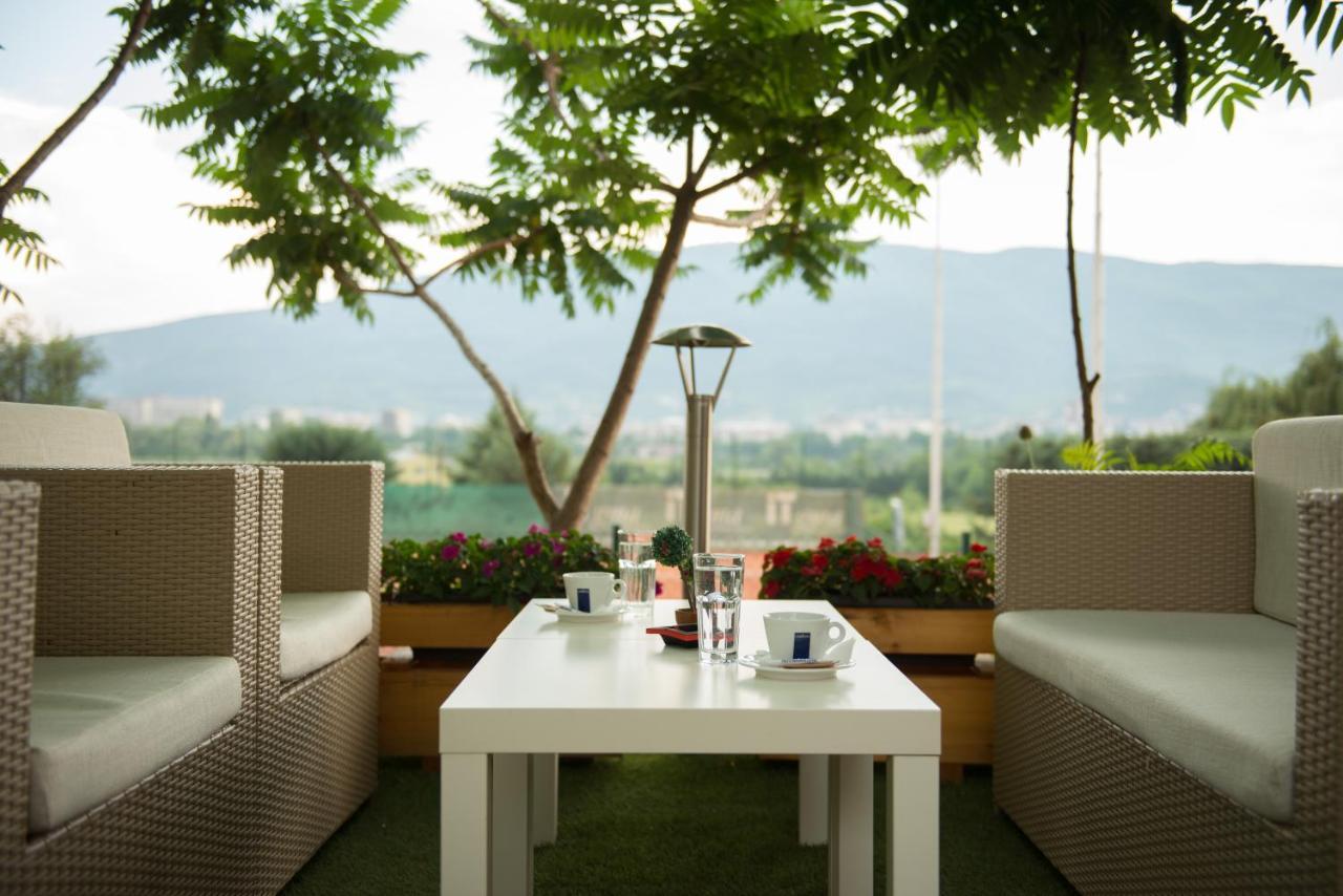 Evro Set Otel Üsküp Dış mekan fotoğraf