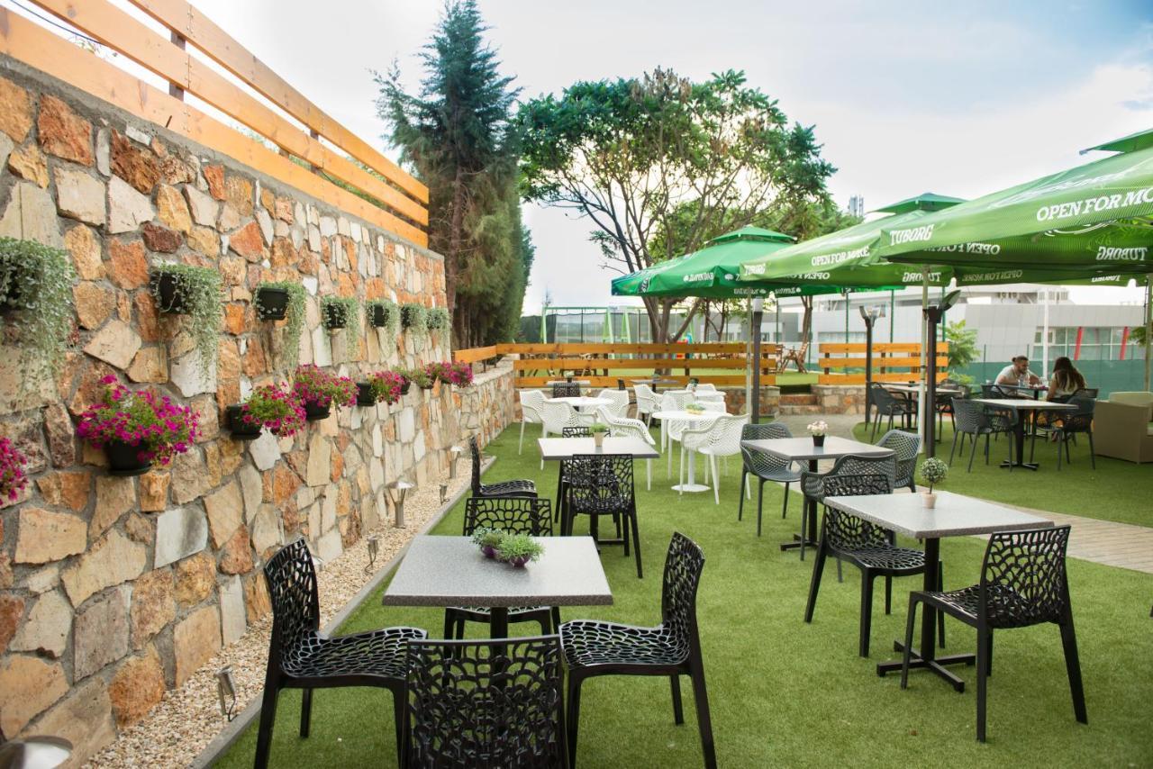Evro Set Otel Üsküp Dış mekan fotoğraf