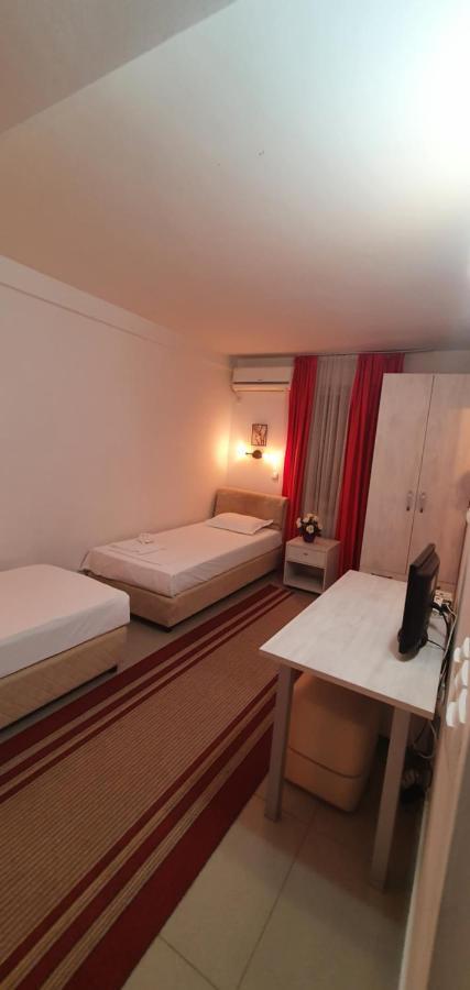 Evro Set Otel Üsküp Dış mekan fotoğraf